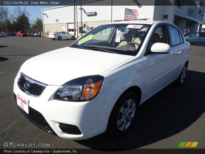 Clear White / Beige 2011 Kia Rio LX