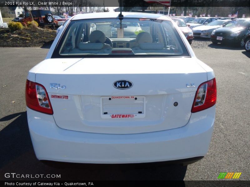 Clear White / Beige 2011 Kia Rio LX