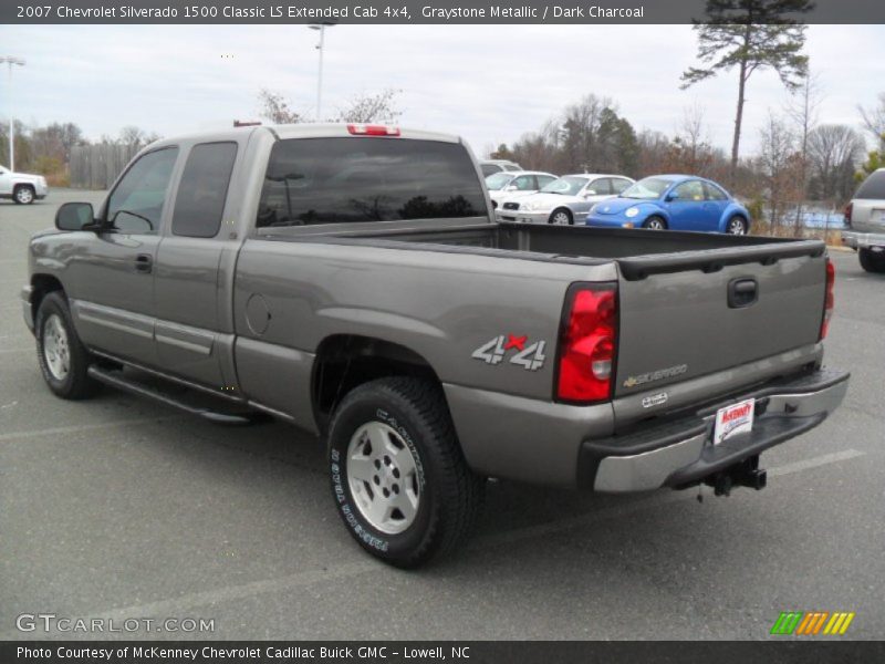 Graystone Metallic / Dark Charcoal 2007 Chevrolet Silverado 1500 Classic LS Extended Cab 4x4