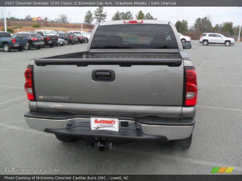 Graystone Metallic / Dark Charcoal 2007 Chevrolet Silverado 1500 Classic LS Extended Cab 4x4
