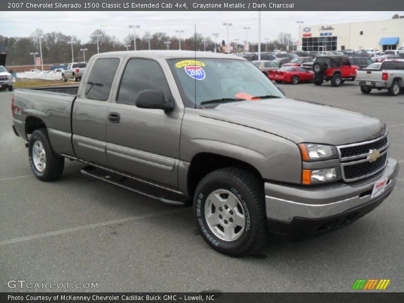 Graystone Metallic / Dark Charcoal 2007 Chevrolet Silverado 1500 Classic LS Extended Cab 4x4