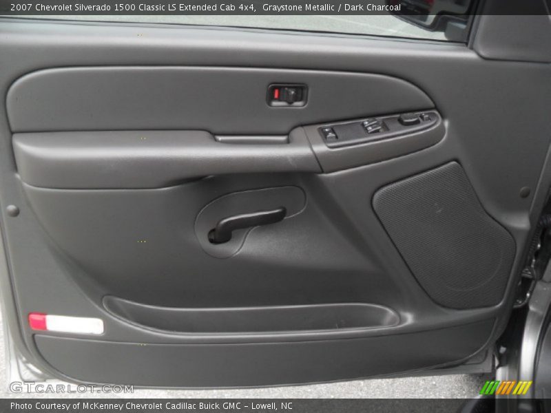 Graystone Metallic / Dark Charcoal 2007 Chevrolet Silverado 1500 Classic LS Extended Cab 4x4