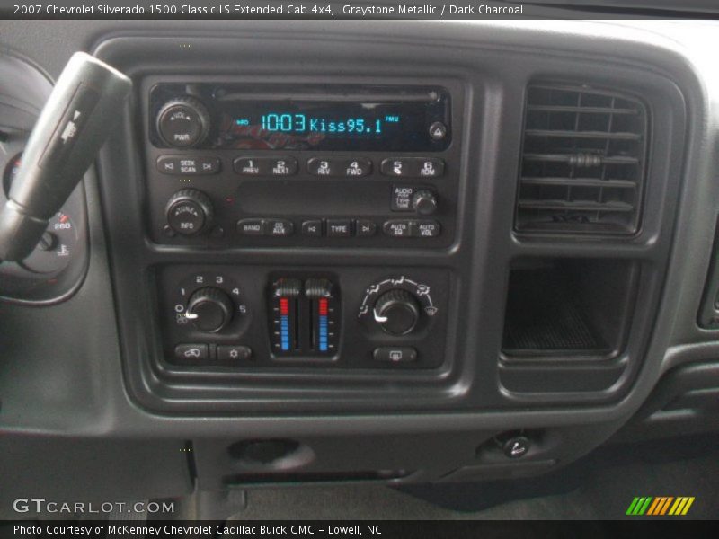 Graystone Metallic / Dark Charcoal 2007 Chevrolet Silverado 1500 Classic LS Extended Cab 4x4