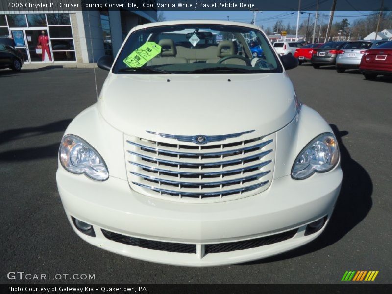 Cool Vanilla White / Pastel Pebble Beige 2006 Chrysler PT Cruiser Touring Convertible