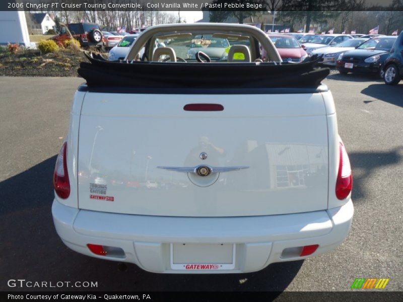 Cool Vanilla White / Pastel Pebble Beige 2006 Chrysler PT Cruiser Touring Convertible