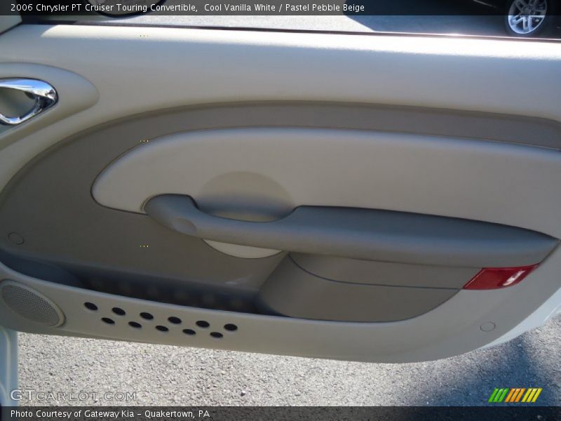 Cool Vanilla White / Pastel Pebble Beige 2006 Chrysler PT Cruiser Touring Convertible