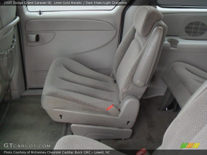 Linen Gold Metallic / Dark Khaki/Light Graystone 2005 Dodge Grand Caravan SE