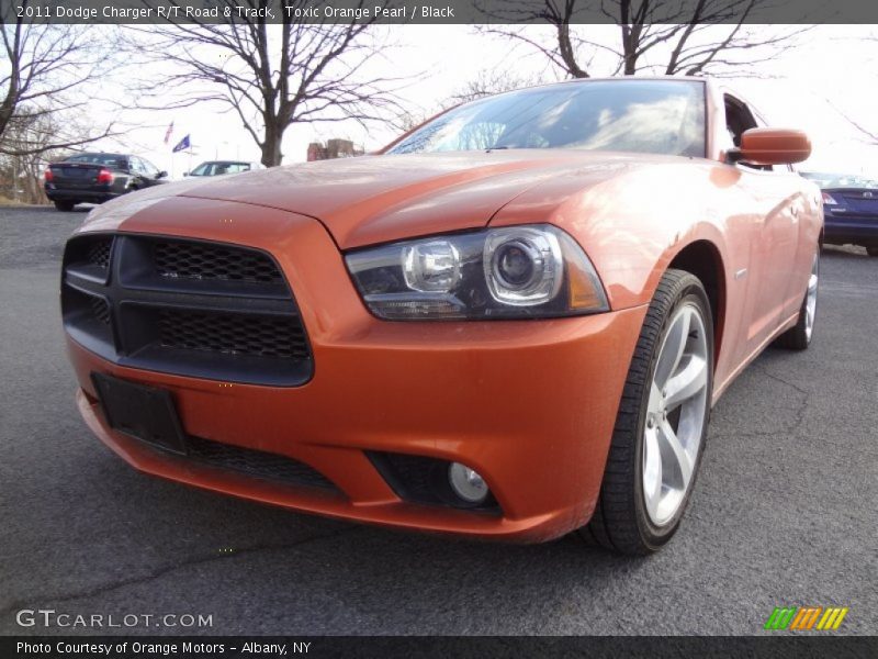 Toxic Orange Pearl / Black 2011 Dodge Charger R/T Road & Track