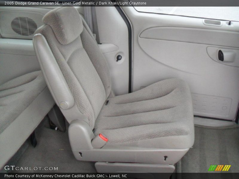 Linen Gold Metallic / Dark Khaki/Light Graystone 2005 Dodge Grand Caravan SE