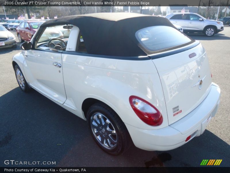 Cool Vanilla White / Pastel Pebble Beige 2006 Chrysler PT Cruiser Touring Convertible