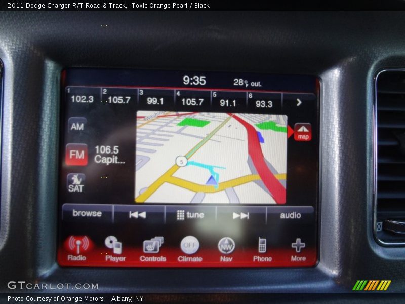 Navigation of 2011 Charger R/T Road & Track