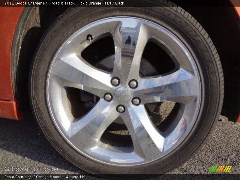 2011 Charger R/T Road & Track Wheel