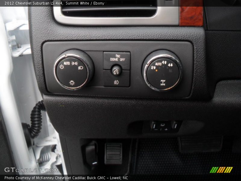 Summit White / Ebony 2012 Chevrolet Suburban LS 4x4