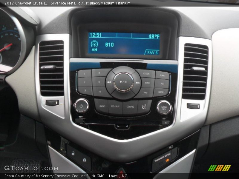 Silver Ice Metallic / Jet Black/Medium Titanium 2012 Chevrolet Cruze LS