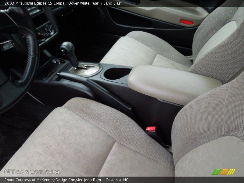 Dover White Pearl / Sand Blast 2003 Mitsubishi Eclipse GS Coupe
