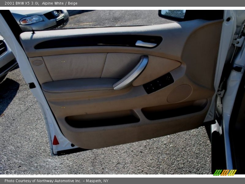 Alpine White / Beige 2001 BMW X5 3.0i