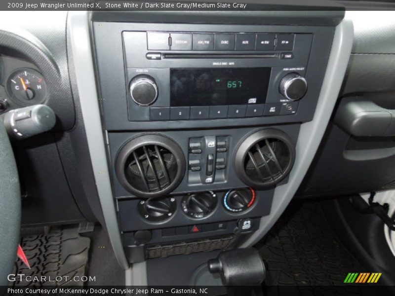 Stone White / Dark Slate Gray/Medium Slate Gray 2009 Jeep Wrangler Unlimited X