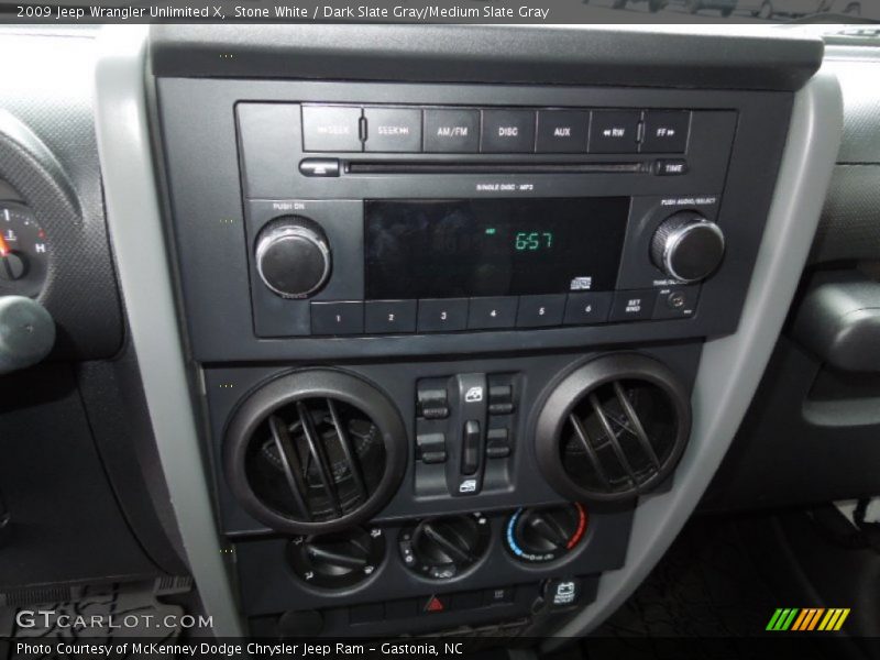 Controls of 2009 Wrangler Unlimited X