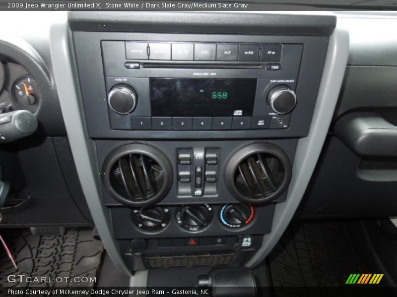 Controls of 2009 Wrangler Unlimited X