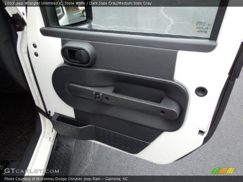 Stone White / Dark Slate Gray/Medium Slate Gray 2009 Jeep Wrangler Unlimited X