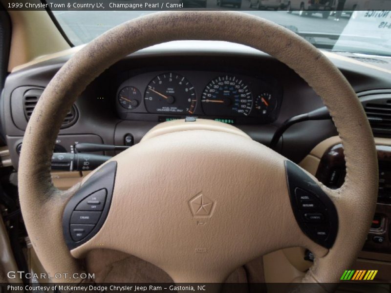 Champagne Pearl / Camel 1999 Chrysler Town & Country LX