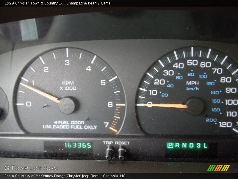 Champagne Pearl / Camel 1999 Chrysler Town & Country LX