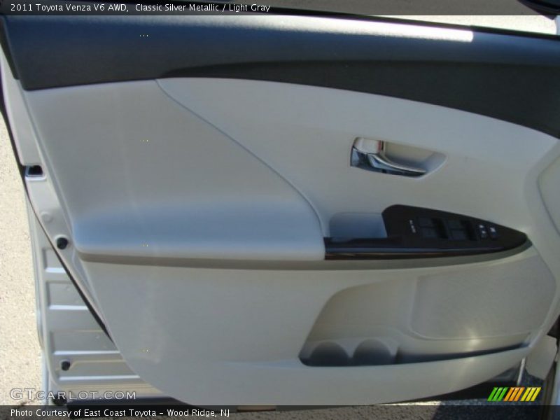 Classic Silver Metallic / Light Gray 2011 Toyota Venza V6 AWD