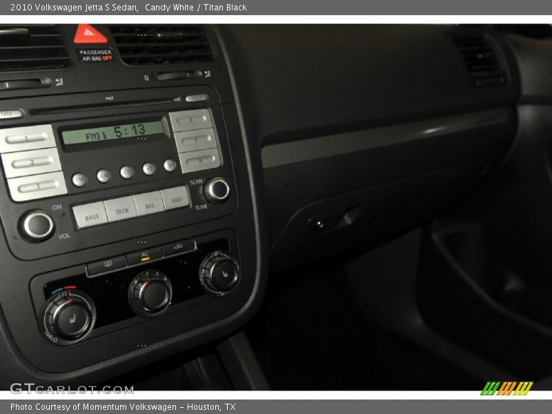 Candy White / Titan Black 2010 Volkswagen Jetta S Sedan
