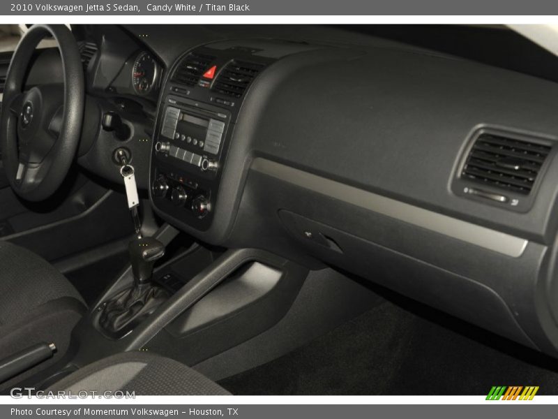 Candy White / Titan Black 2010 Volkswagen Jetta S Sedan