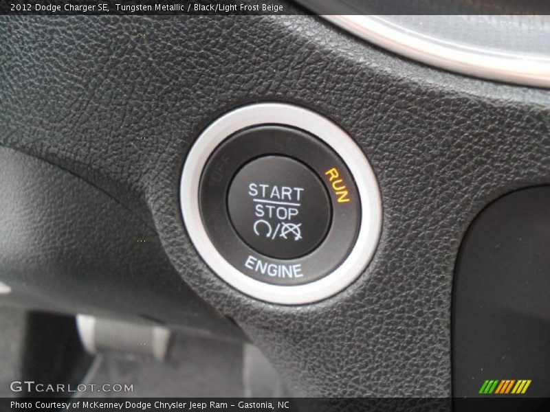 Tungsten Metallic / Black/Light Frost Beige 2012 Dodge Charger SE