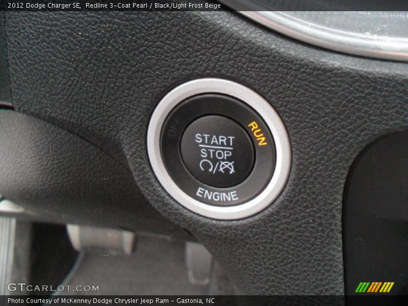 Redline 3-Coat Pearl / Black/Light Frost Beige 2012 Dodge Charger SE