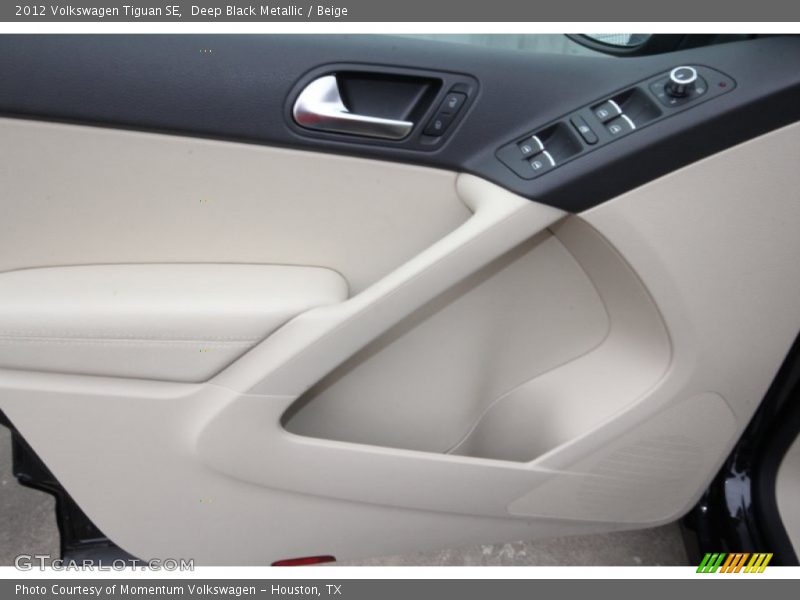 Deep Black Metallic / Beige 2012 Volkswagen Tiguan SE