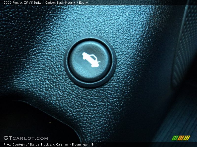 Carbon Black Metallic / Ebony 2009 Pontiac G6 V6 Sedan