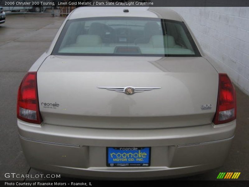 Linen Gold Metallic / Dark Slate Gray/Light Graystone 2006 Chrysler 300 Touring