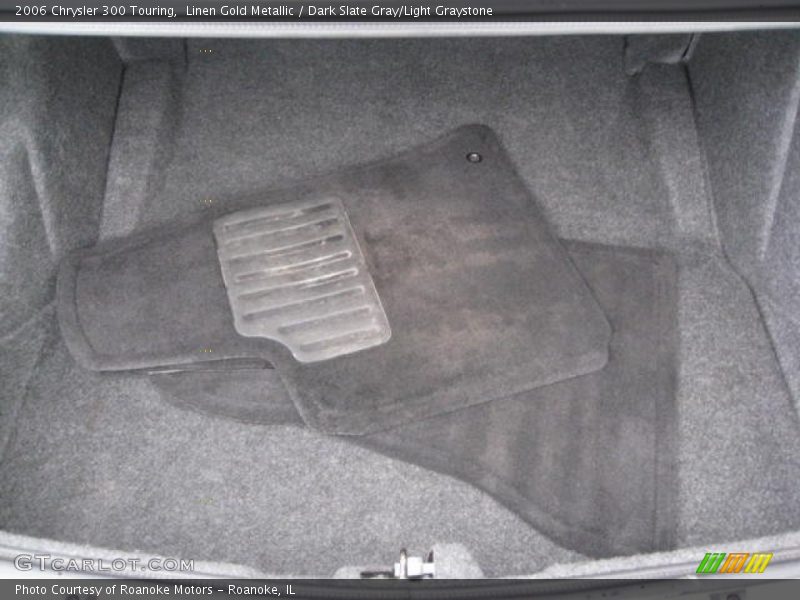 Linen Gold Metallic / Dark Slate Gray/Light Graystone 2006 Chrysler 300 Touring