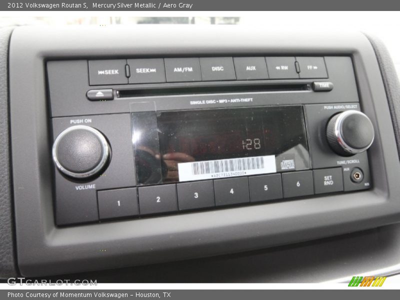 Mercury Silver Metallic / Aero Gray 2012 Volkswagen Routan S