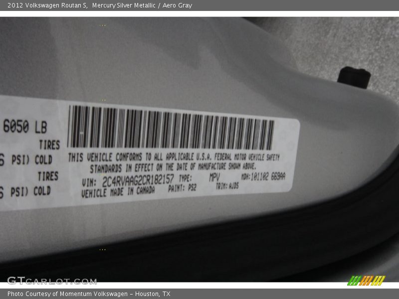 Mercury Silver Metallic / Aero Gray 2012 Volkswagen Routan S