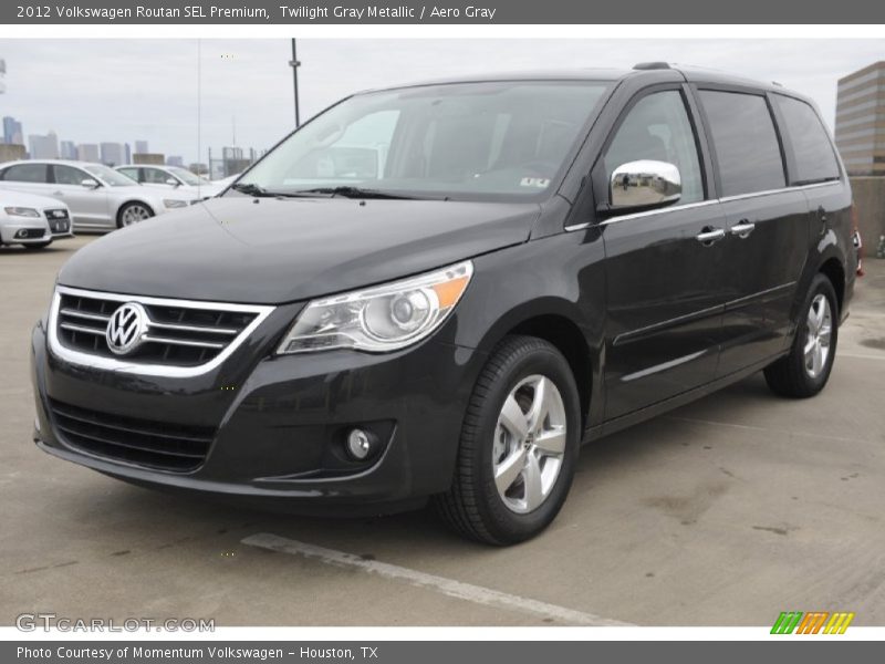 Front 3/4 View of 2012 Routan SEL Premium