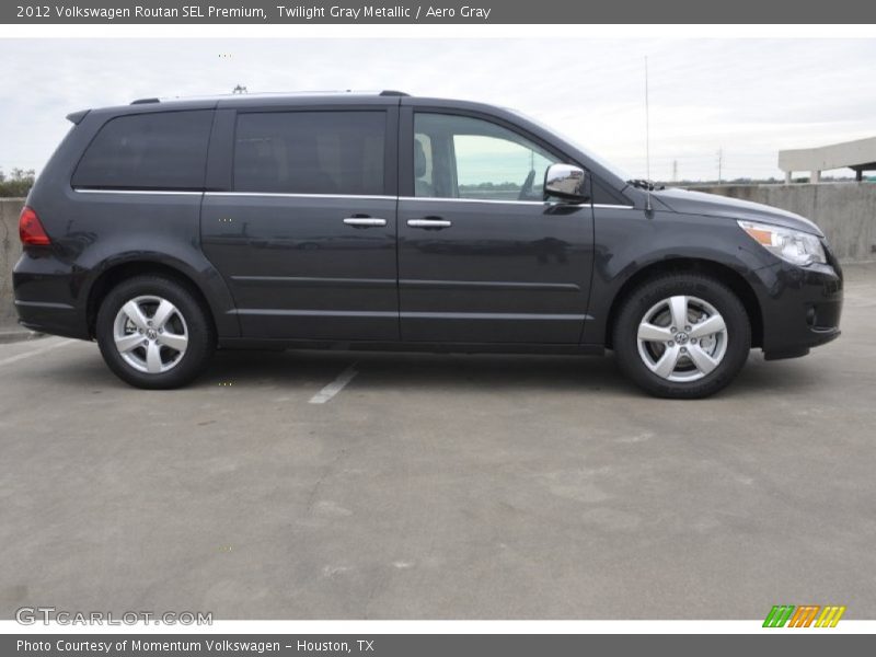 Twilight Gray Metallic / Aero Gray 2012 Volkswagen Routan SEL Premium