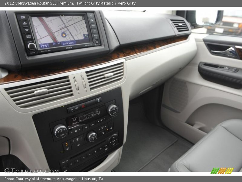 Twilight Gray Metallic / Aero Gray 2012 Volkswagen Routan SEL Premium