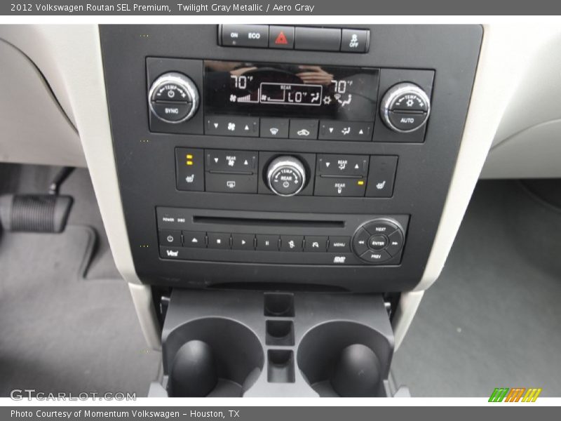 Twilight Gray Metallic / Aero Gray 2012 Volkswagen Routan SEL Premium