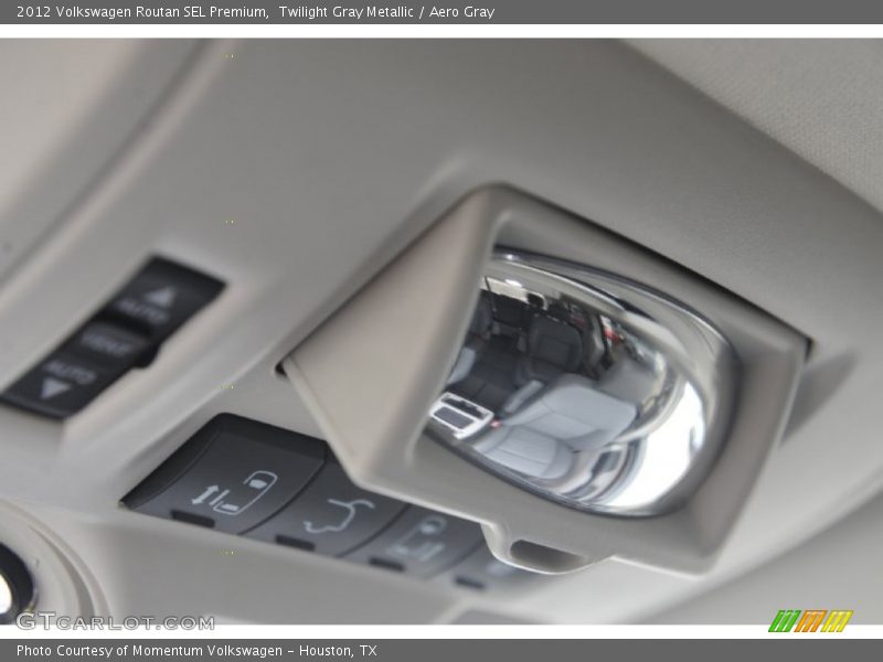 Twilight Gray Metallic / Aero Gray 2012 Volkswagen Routan SEL Premium