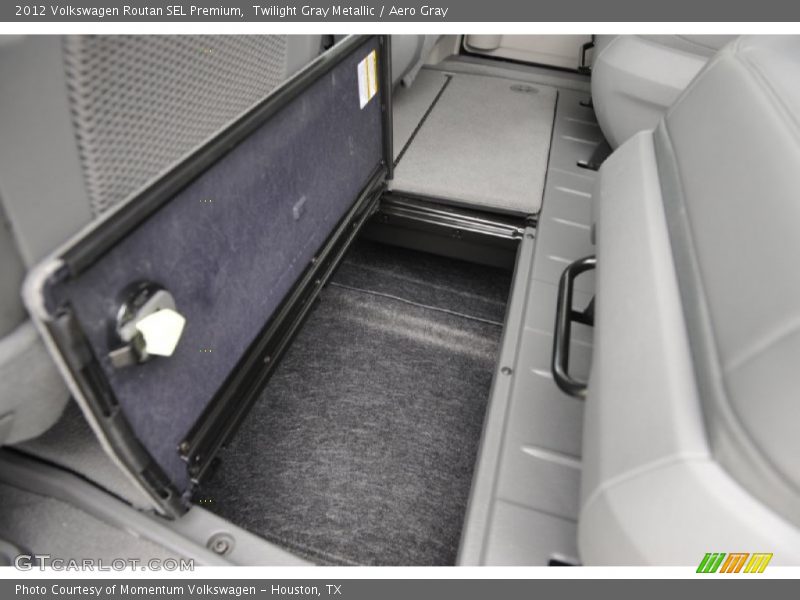 Twilight Gray Metallic / Aero Gray 2012 Volkswagen Routan SEL Premium