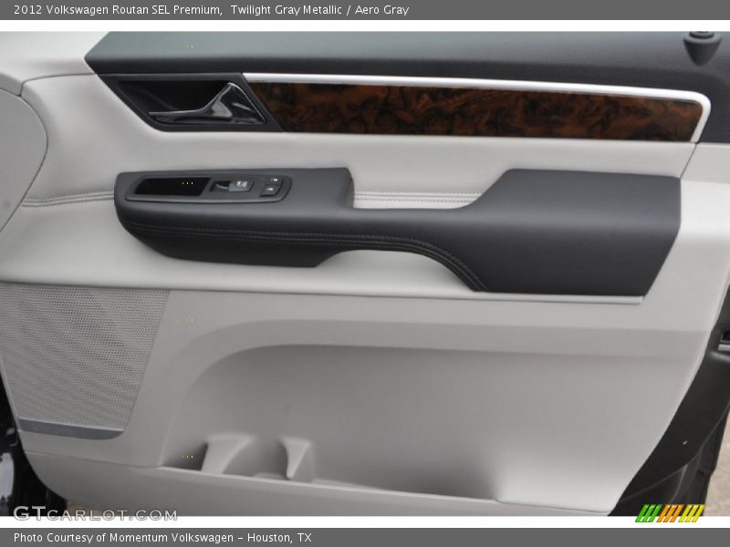 Twilight Gray Metallic / Aero Gray 2012 Volkswagen Routan SEL Premium