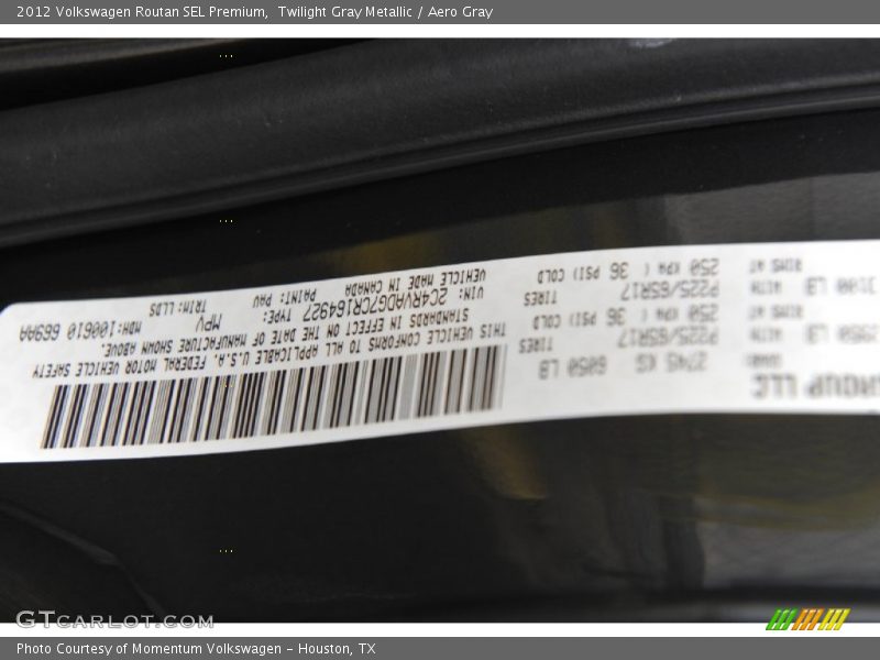 Twilight Gray Metallic / Aero Gray 2012 Volkswagen Routan SEL Premium