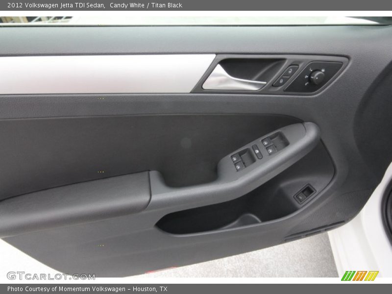 Candy White / Titan Black 2012 Volkswagen Jetta TDI Sedan