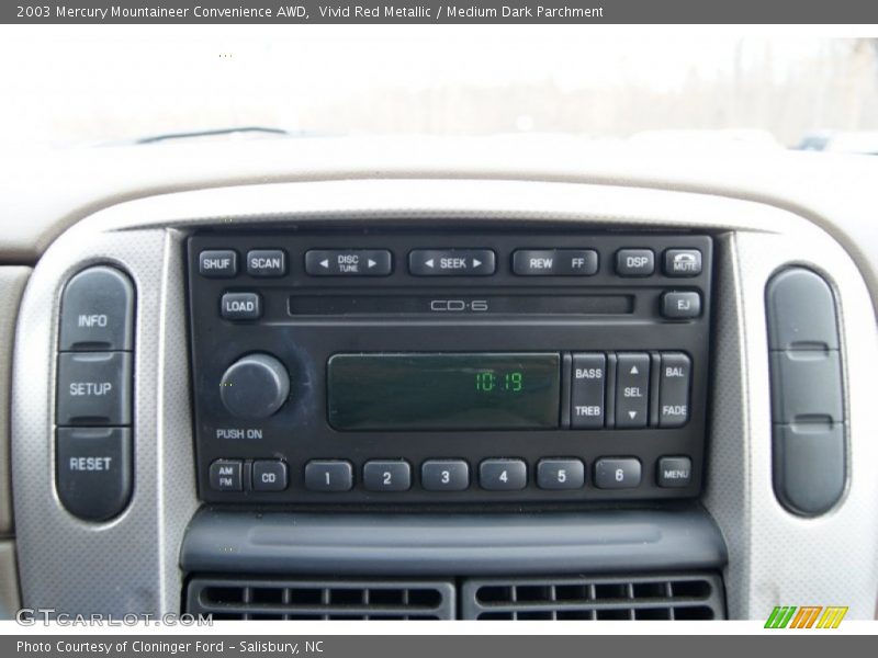 Audio System of 2003 Mountaineer Convenience AWD