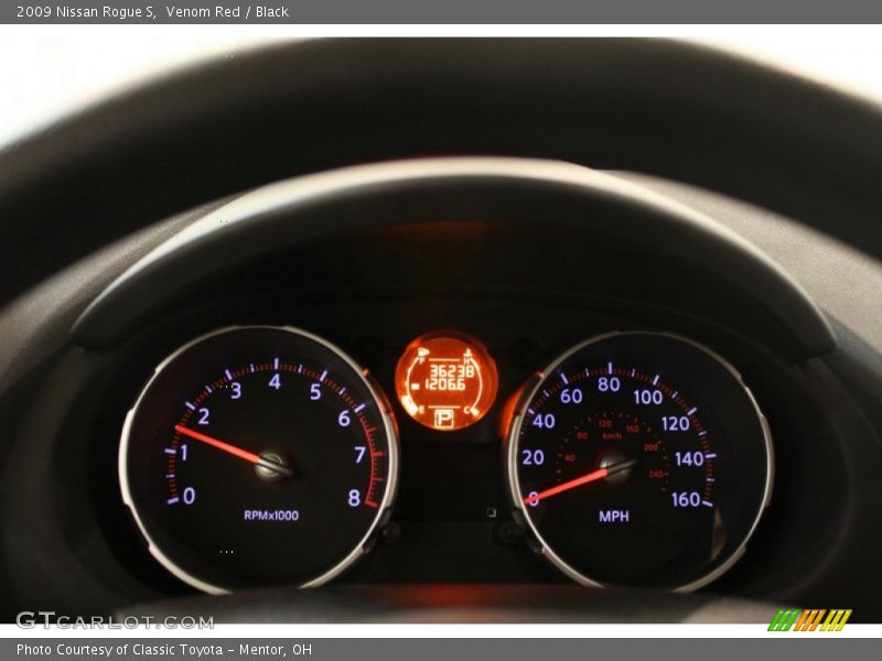 Venom Red / Black 2009 Nissan Rogue S