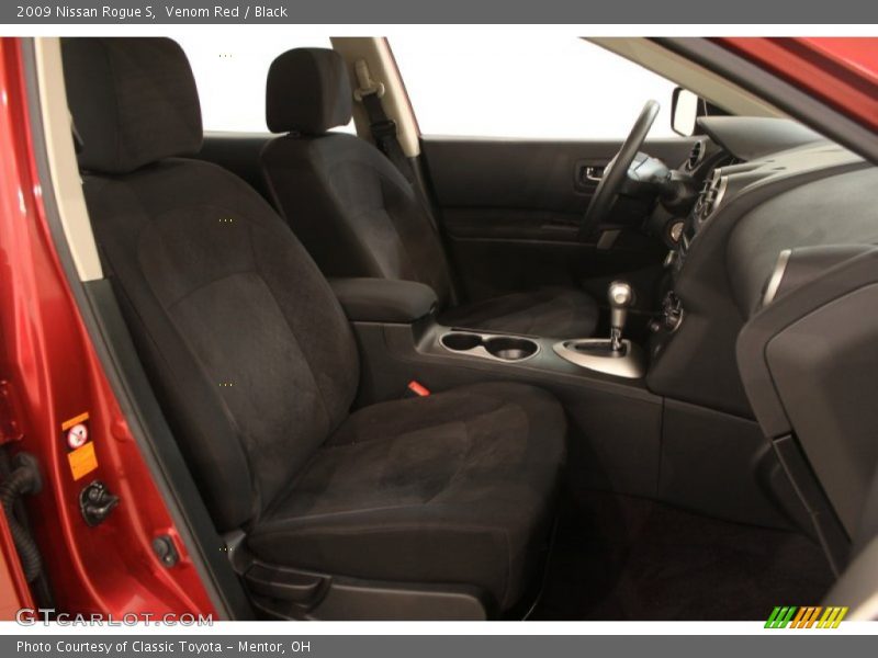 Venom Red / Black 2009 Nissan Rogue S