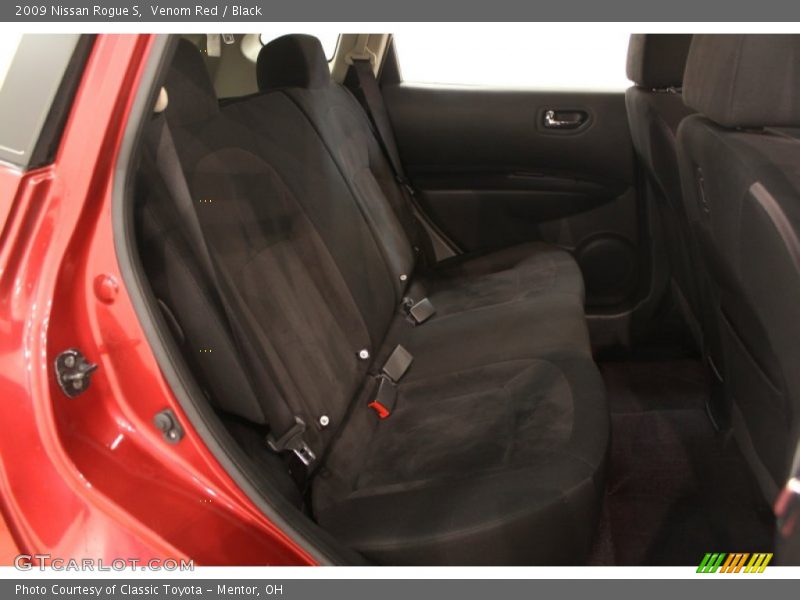 Venom Red / Black 2009 Nissan Rogue S